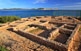 A sa Caleta hi ha el jaciment amb les restes de la trama urbana del primer assentament fenici de l'illa.
