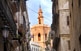 El campanar de la catedral, conegut com el Micalet, que domina el nucli antic des de 50 m d'altura.