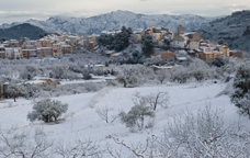 Alfara de Carles, nevat
