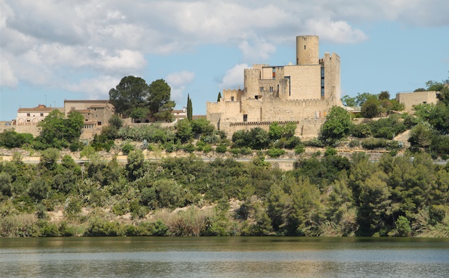 El castell de Castellet, al Parc del Foix
