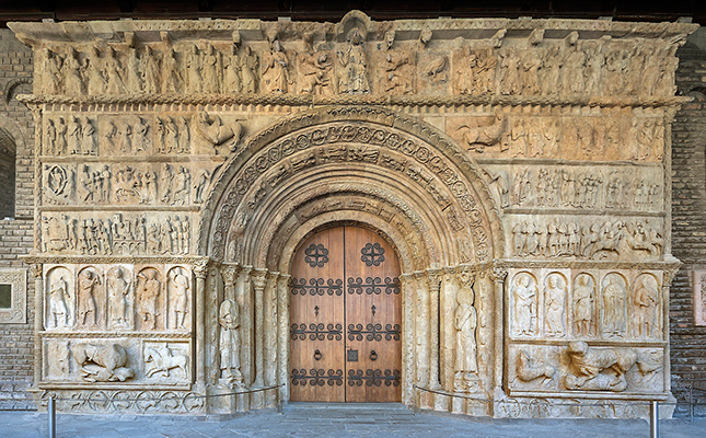 Portalada del monestir de Ripoll