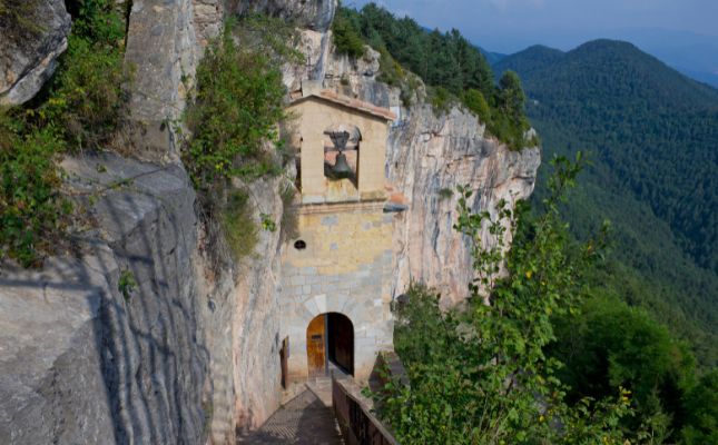 L'esglsia de Sant Pere de Montgrony