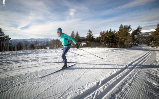 Les pistes de Lles de Cerdanya amb el Cad de fons