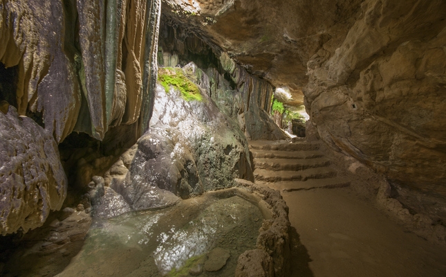 Cova sant Miquel del Fai