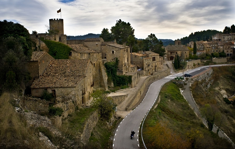 Talamanca mostra una inequívoca estampa medieval.