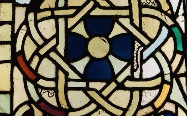 Un fragment del vitrall restaurat