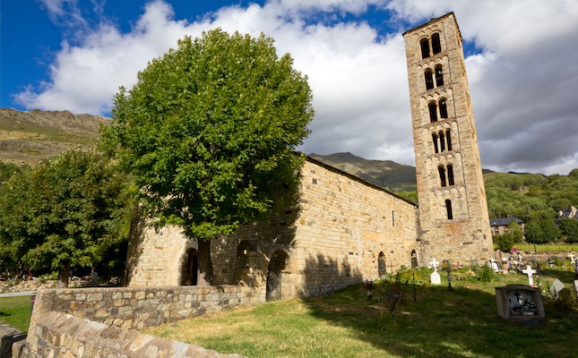 L'església de Sant Climent de Taüll, a la vall de Boí L'església de Sant Climent de Taüll, a la vall de Boí