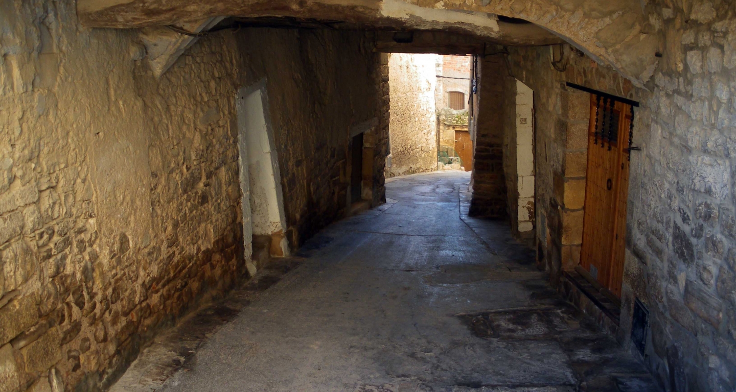 Els carrers del poble de Guimerà amaguen molts racons