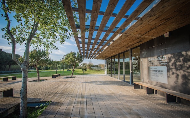 L’Oficina de Turisme del Prat de Llobregat, a Can Camins