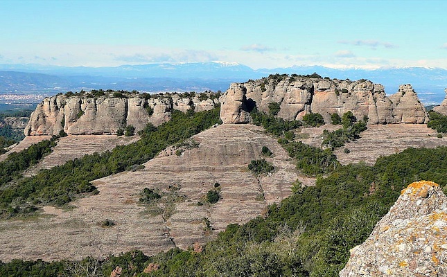La serra de l'Obac forma part del Parc Natural de Sant Llorenç del Munt i l'Obac