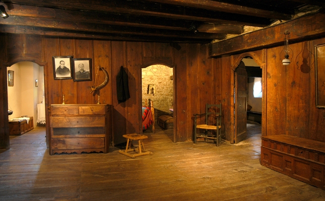 Interior de la Casa Gassia, a les Valls d'Àneu, on es mostra com vivien els nostres avantpassats del segle XVIII
