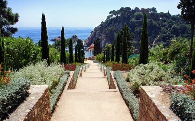Un jardí botànic històric a la vora de la mar Mediterrània Un jardí botànic històric a la vora de la mar Mediterrània