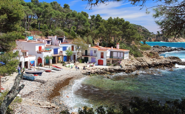 A la cala s’Alguer els colors es fan els amos de l’indret A la cala s’Alguer els colors es fan els amos de l’indret