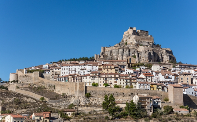 El castell de Morella presideix el poble