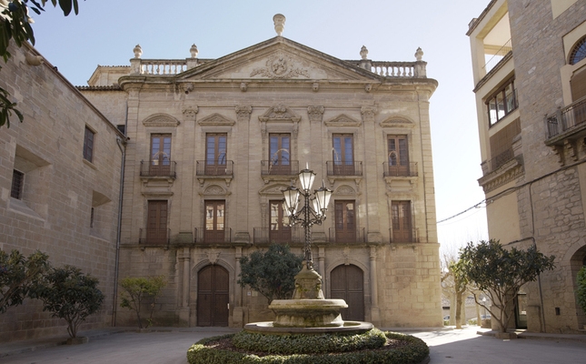 La façana del Palau Episcopal de Solona