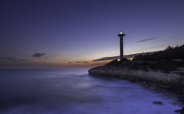 Capvespre al far de Torredembarra Capvespre al far de Torredembarra