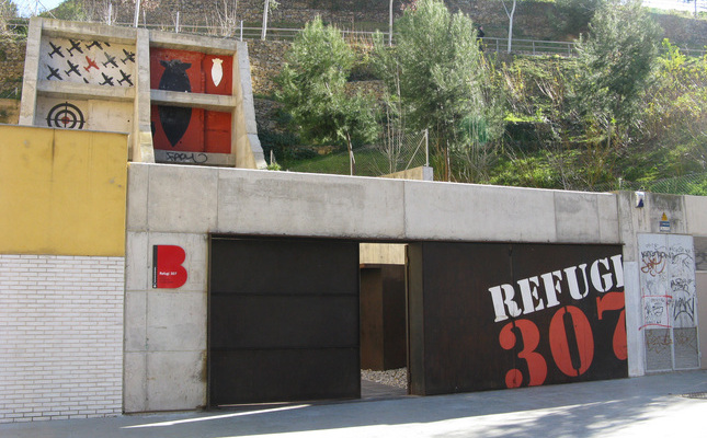 L’entrada al refugi 307, a Barcelona