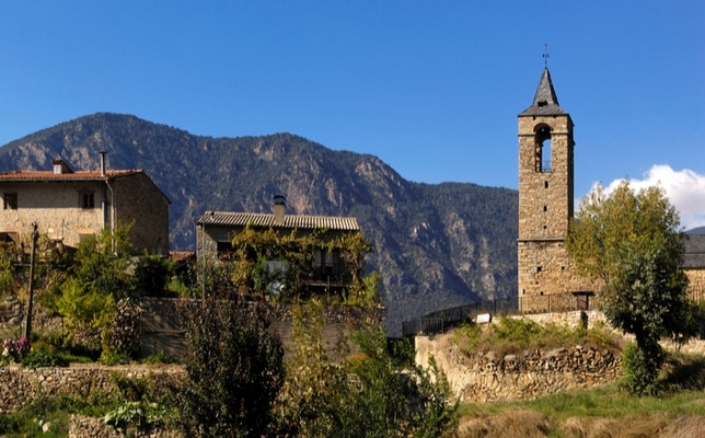 Església parroquial de Santa Coloma, a Arsèguel Església parroquial de Santa Coloma, a Arsèguel