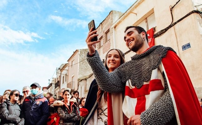 Presentació de l’escena virtual ‘Sant Jordi tot l’any’, al portal de Sant Jordi