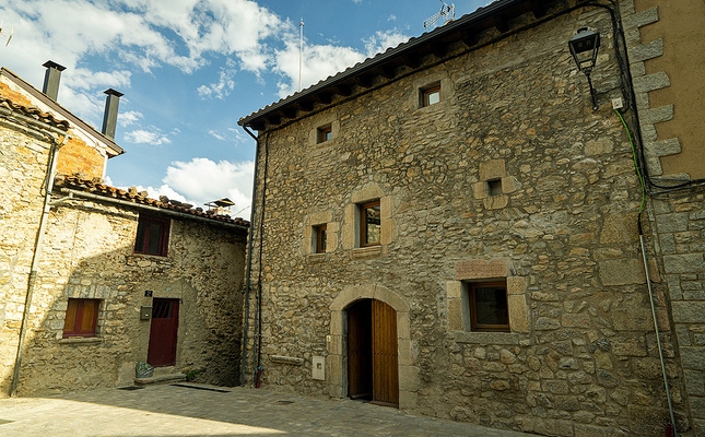 Can Travesseres, a Bellver de Cerdanya. Can Travesseres, a Bellver de Cerdanya.