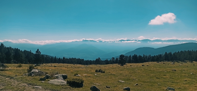 Vista a la serralada del Cadí des de Cap del Rec
Vista a la serralada del Cadí des de Cap del Rec