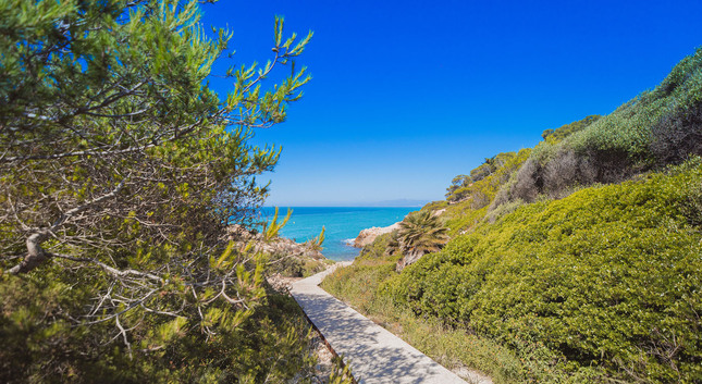 El camí de ronda de Salou ressegueix tota la costa del municipi El camí de ronda de Salou ressegueix tota la costa del municipi