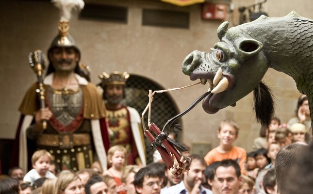 La festa major de Solsona es caracteritza pels seus elements folkròrics