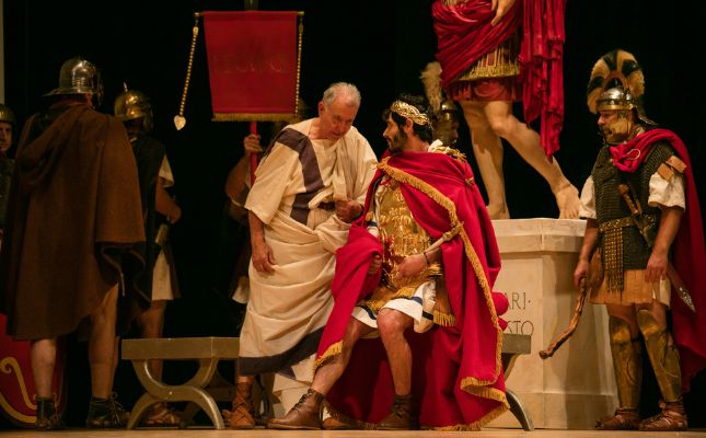 Recreació històrica d’una escena que mostra com era la vida dels antics emperadors romans Recreació històrica d’una escena que mostra com era la vida dels antics emperadors romans