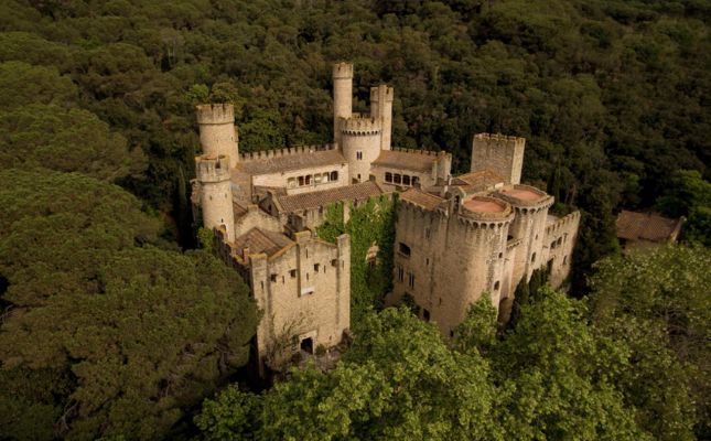 El castell de Santa Florentina (Canet de Mar) és un dels elements patrimonials que es poden visitar amb les rutes ludificades del Maresme