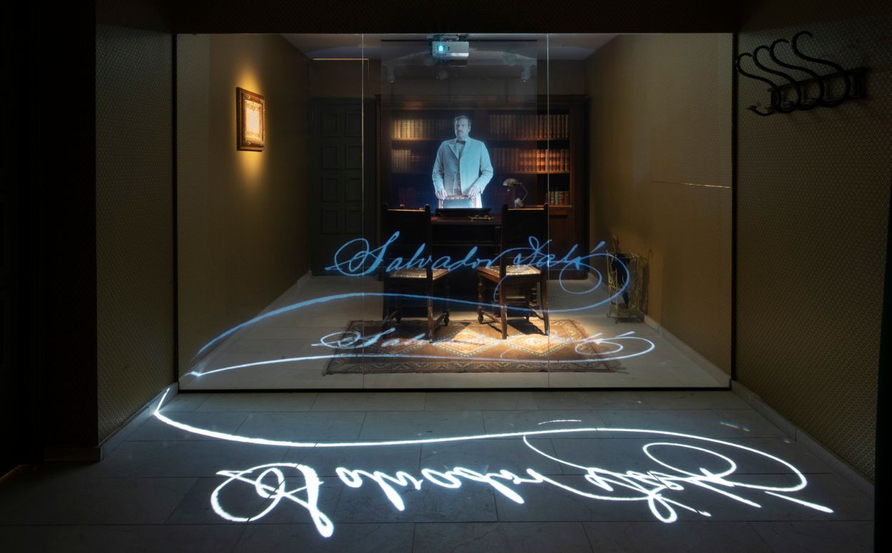 La Casa Natal Salvador Dalí ha estat museïtzada amb anagrames digitals de l'artista