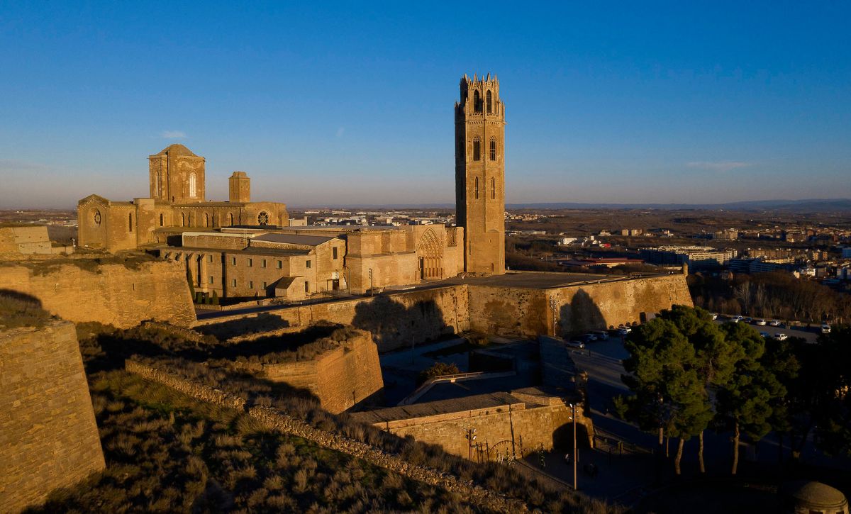 La Seu vella de Lleida té un campanar de seixanta metres que ofereix una vista irrepetible.
