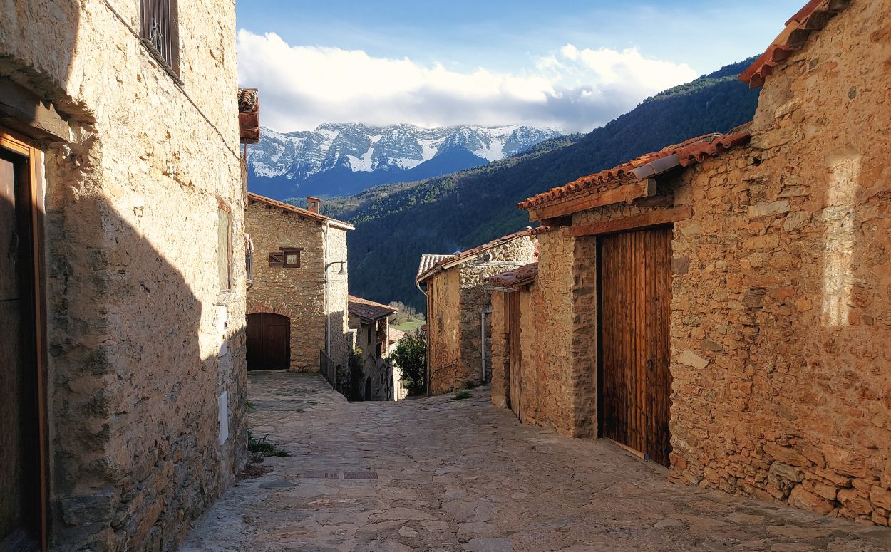 La pedra és la protagonista als carrers d'Arsèguel La pedra és la protagonista als carrers d'Arsèguel
