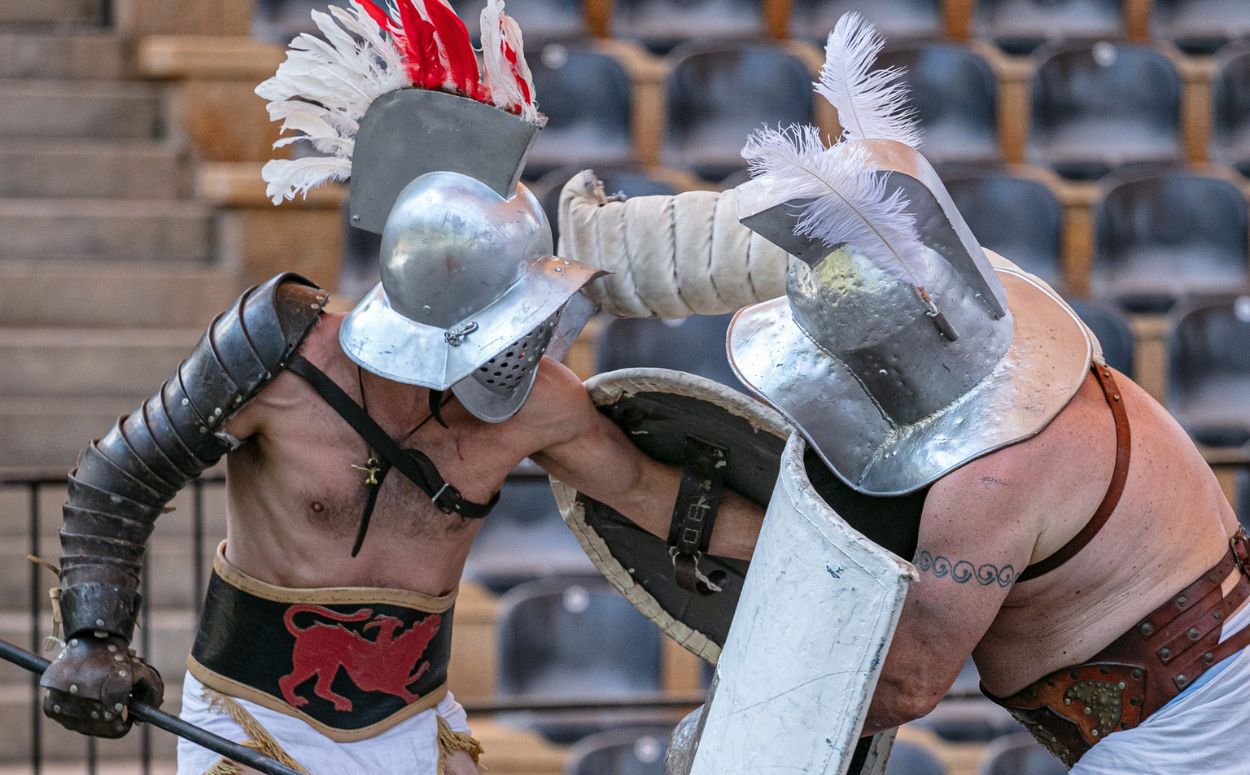 Recreació d'una batalla de gladiadors al Tarraco Viva Recreació d'una batalla de gladiadors al Tarraco Viva
