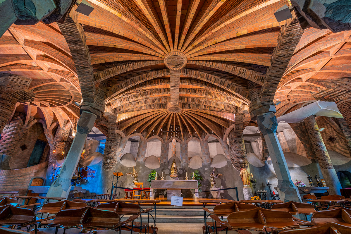 La cripta de la Colònia Güell La cripta de la Colònia Güell