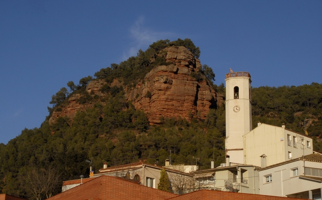 Ruta a peu per paratges d’argila i vistes de luxe