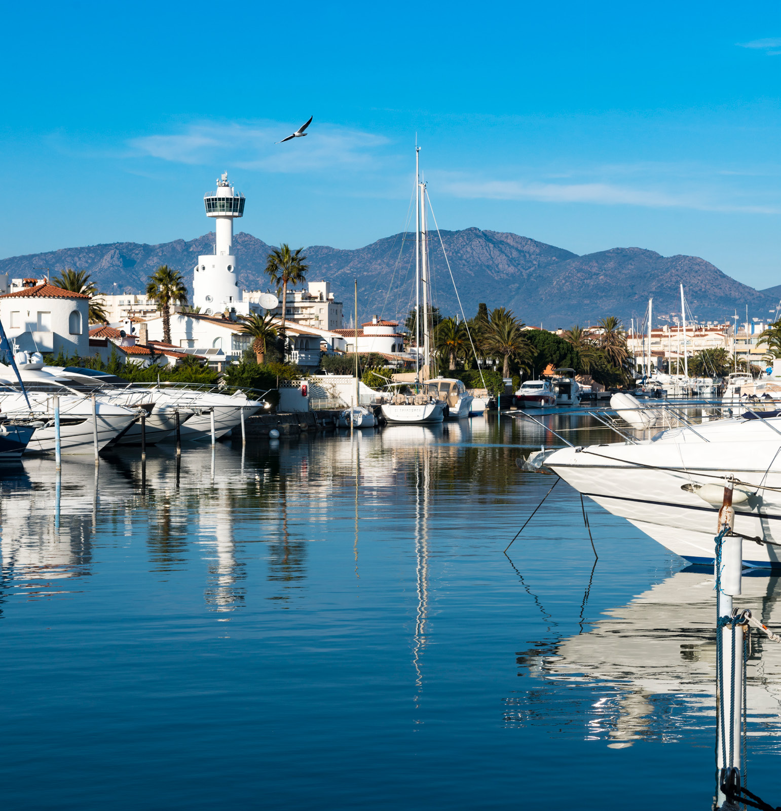 Empúriabrava: una urbanització nascuda per als turistes