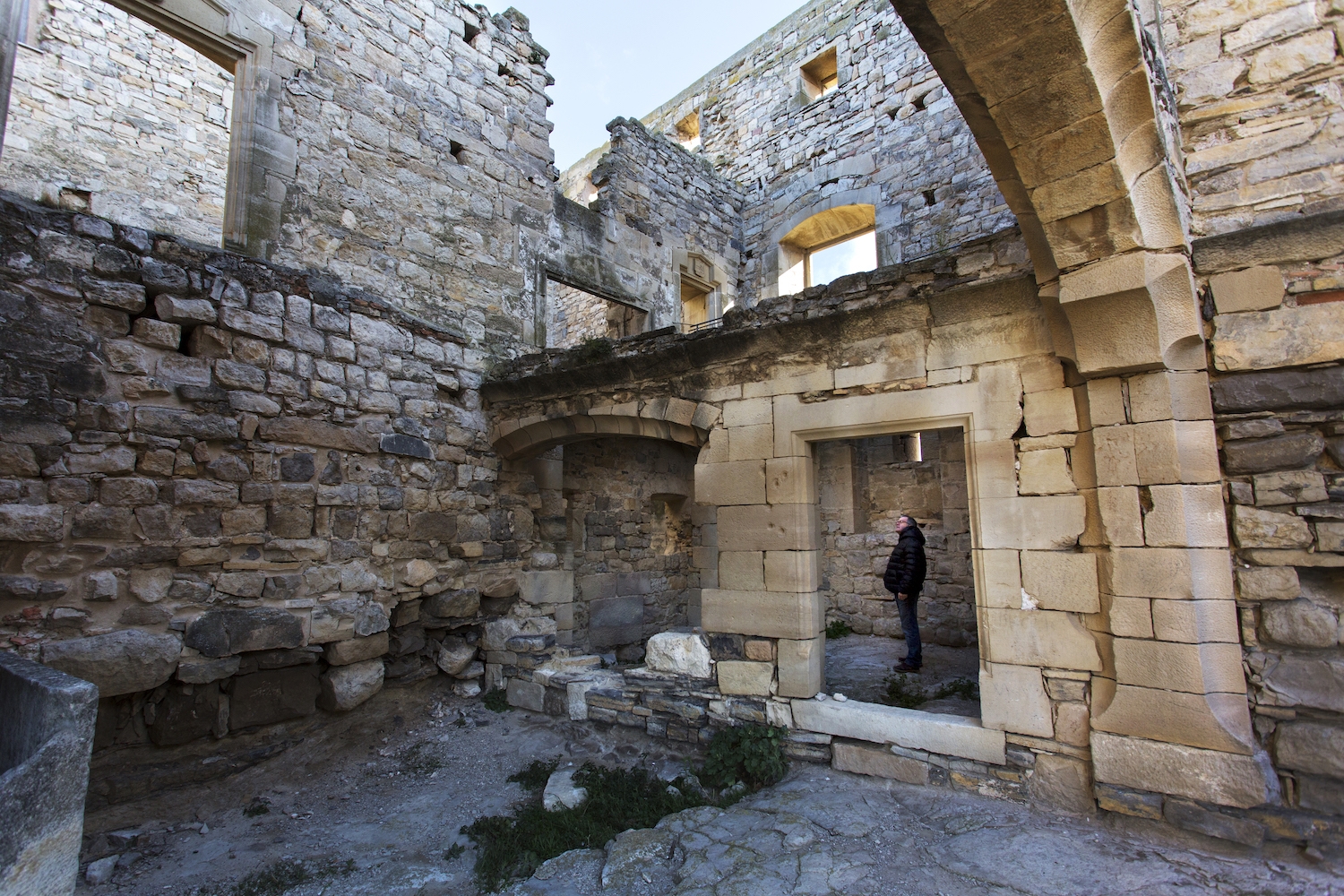 El castell de Ciutadilla s’alça entre la riera de Boixerons i el riu Corb