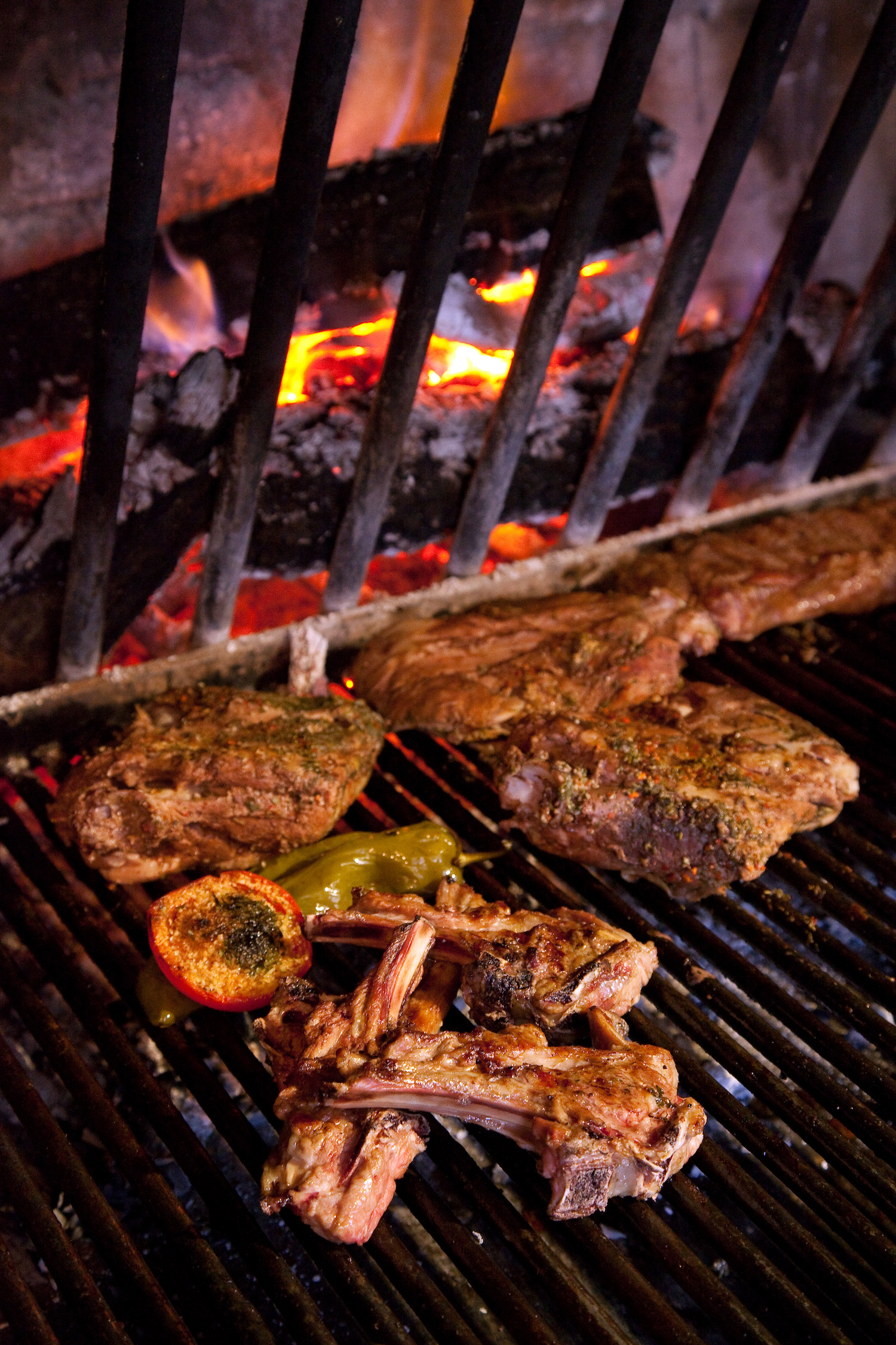 La carn a la brasa, amb entrecots i filets amb IGP Carn d’Andorra, és una de les especialitats del restaurant Borda del Rector
