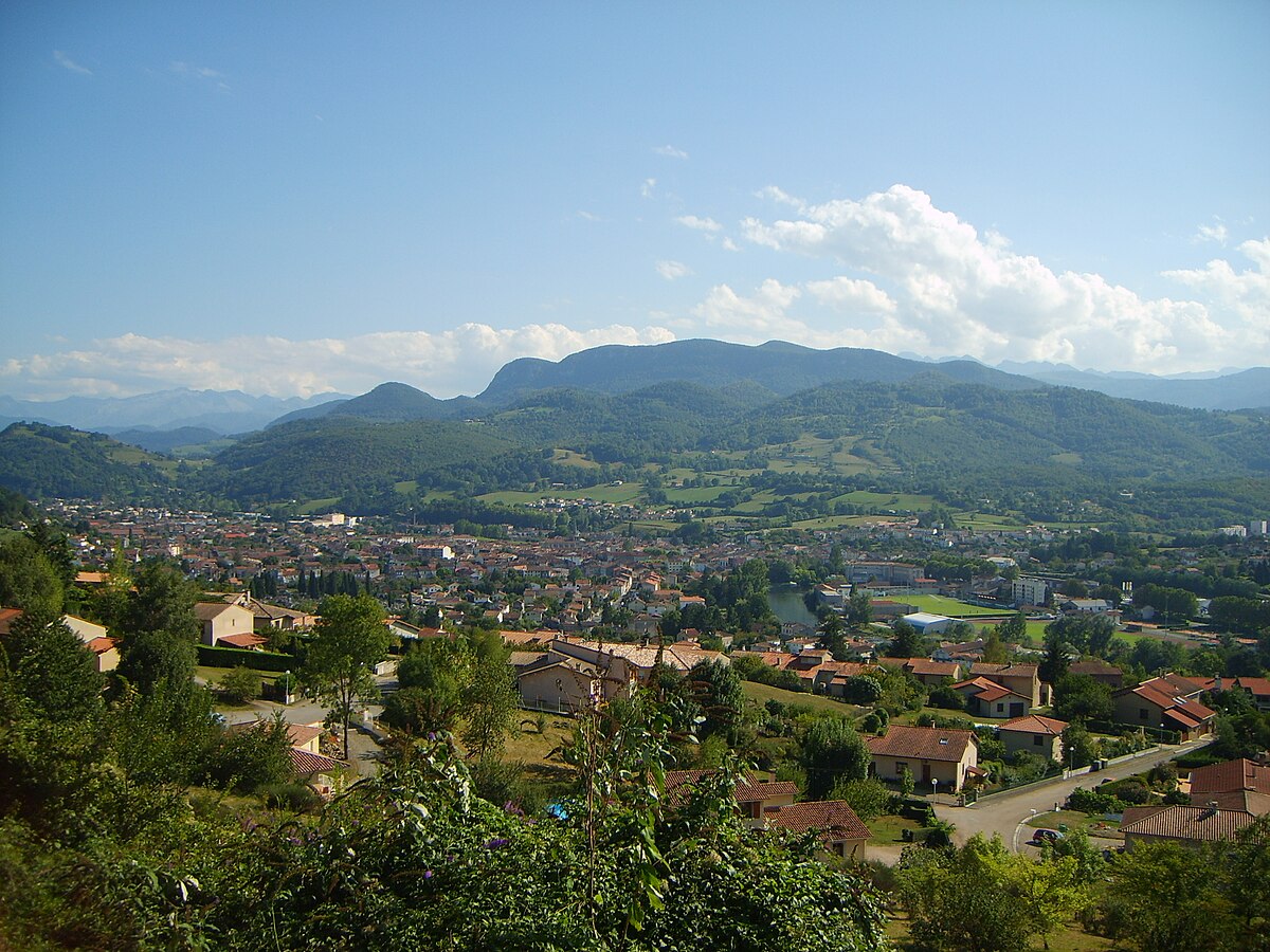 Saint Girons des de les alçades.