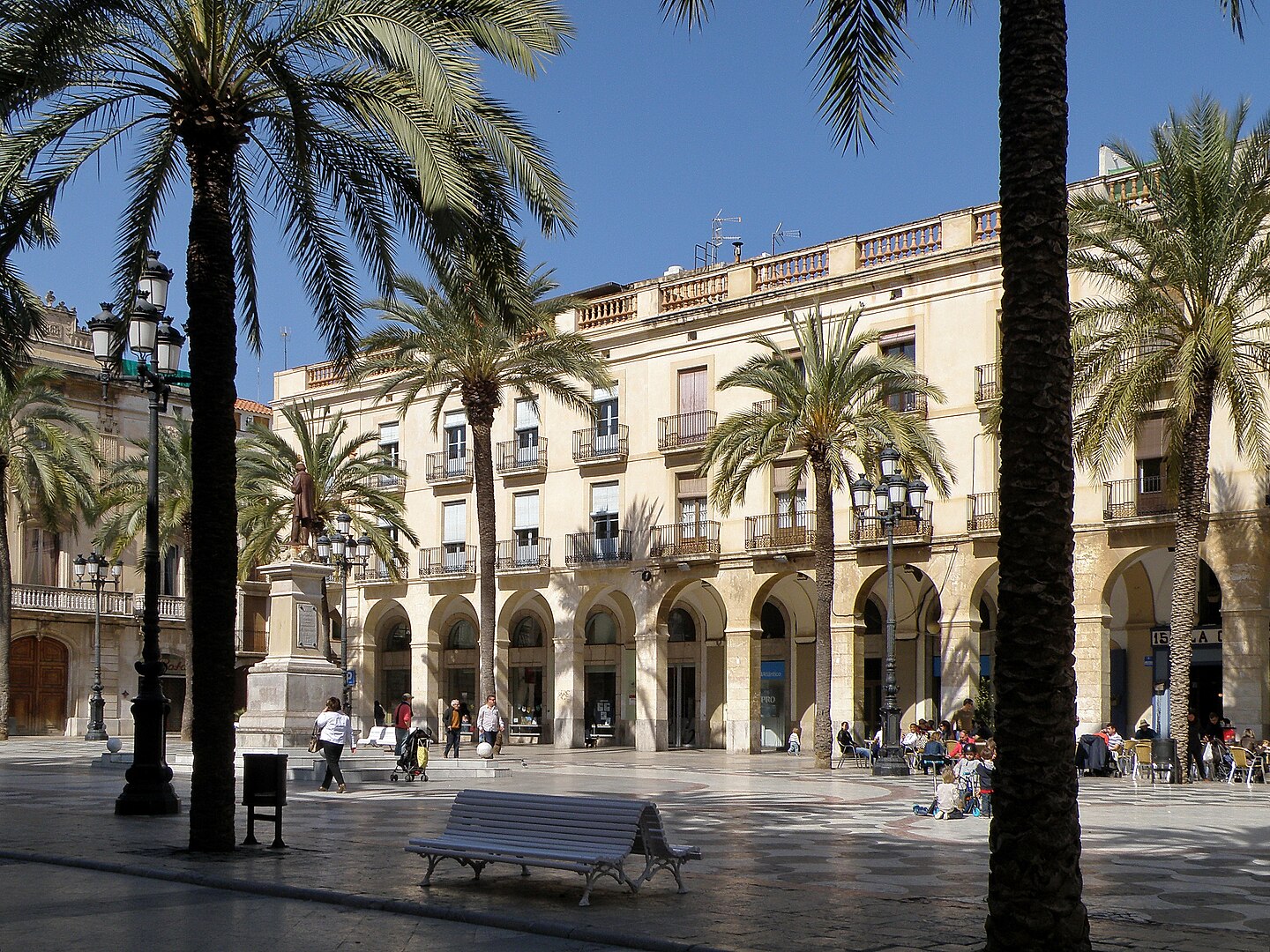 Plaça de la Vila de Vilanova i la Geltrú Plaça de la Vila de Vilanova i la Geltrú