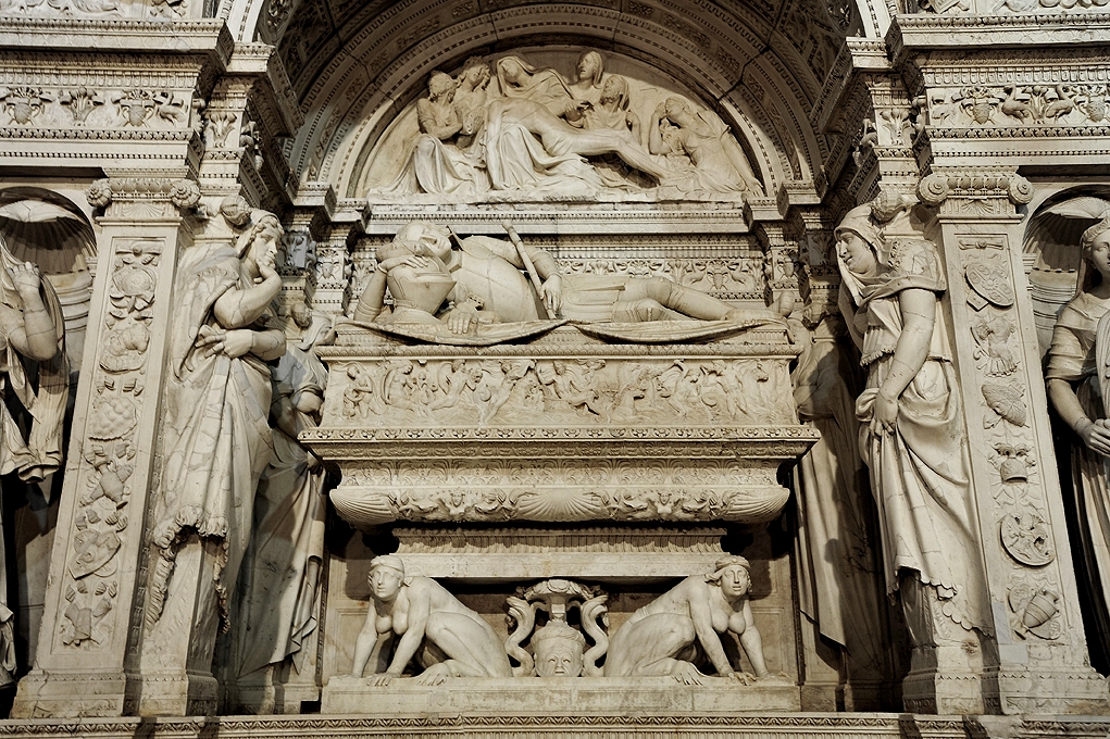 El més bell mausoleu renaixentista català es troba a l’església de Sant Nicolau El més bell mausoleu renaixentista català es troba a l’església de Sant Nicolau