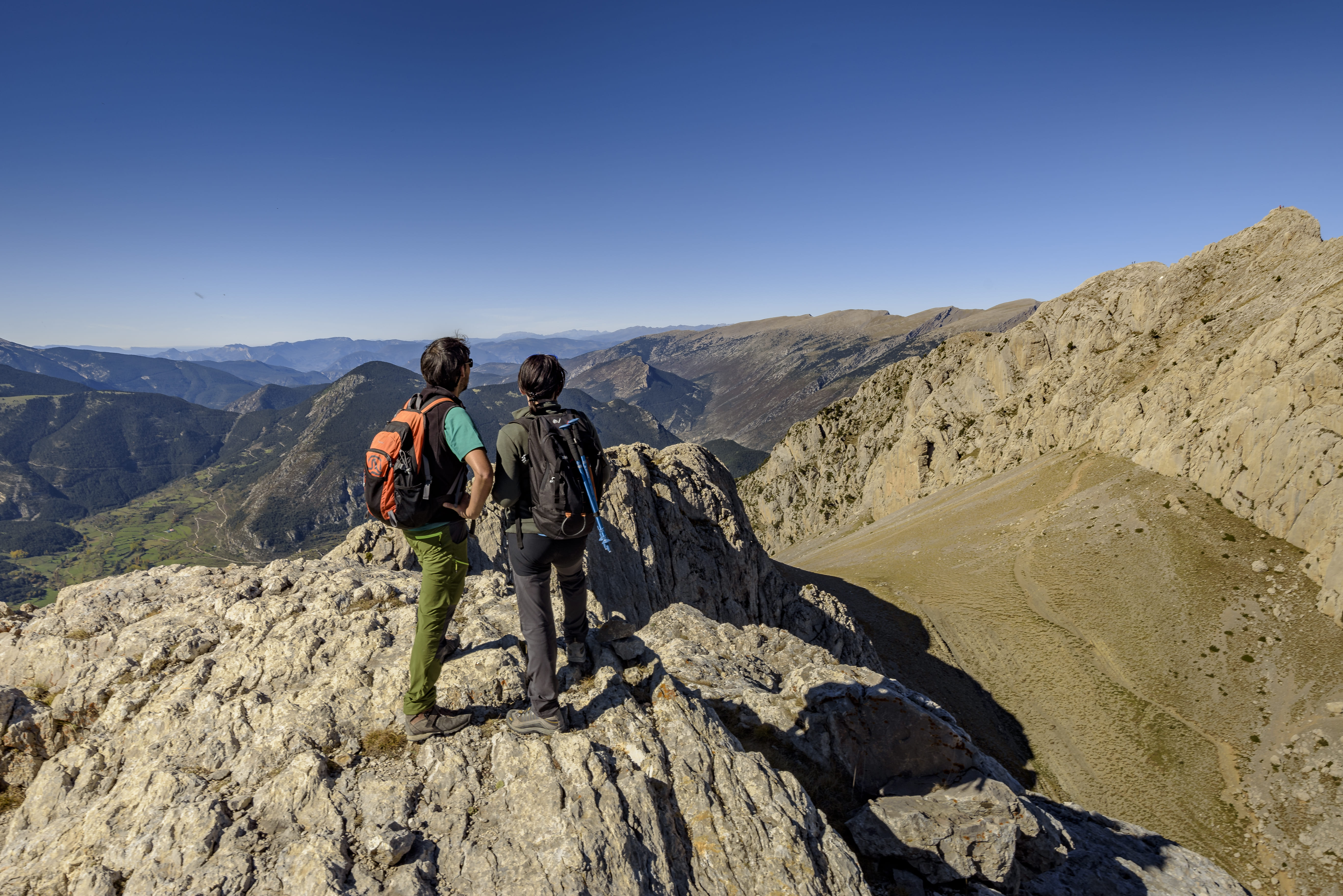Vistes des del cim del Pollegó Inferior del Pedraforca Vistes des del cim del Pollegó Inferior del Pedraforca