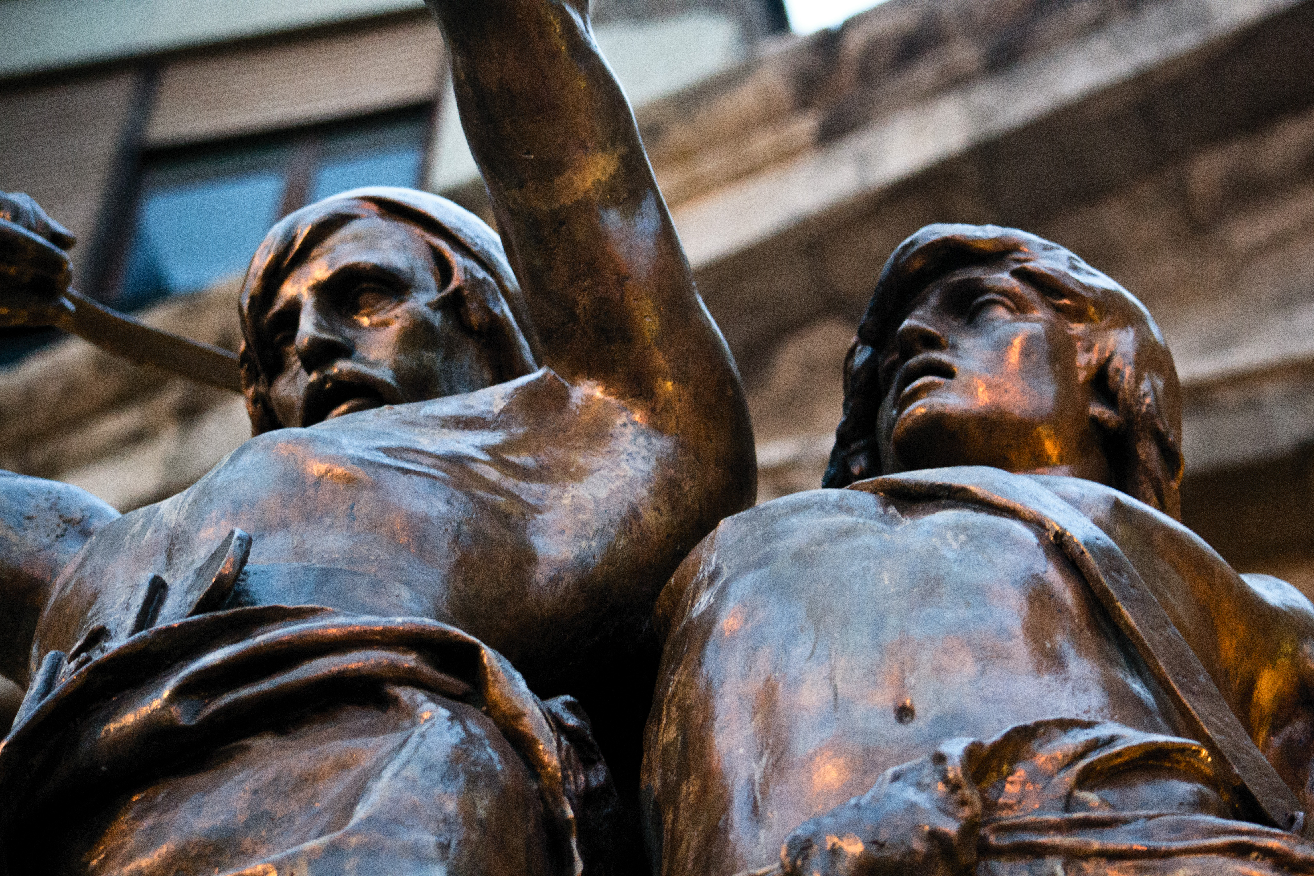 Estàtua d’Indíbil i Mandoni, els guerrers ilergets que van defensar Ilerda Estàtua d’Indíbil i Mandoni, els guerrers ilergets que van defensar Ilerda