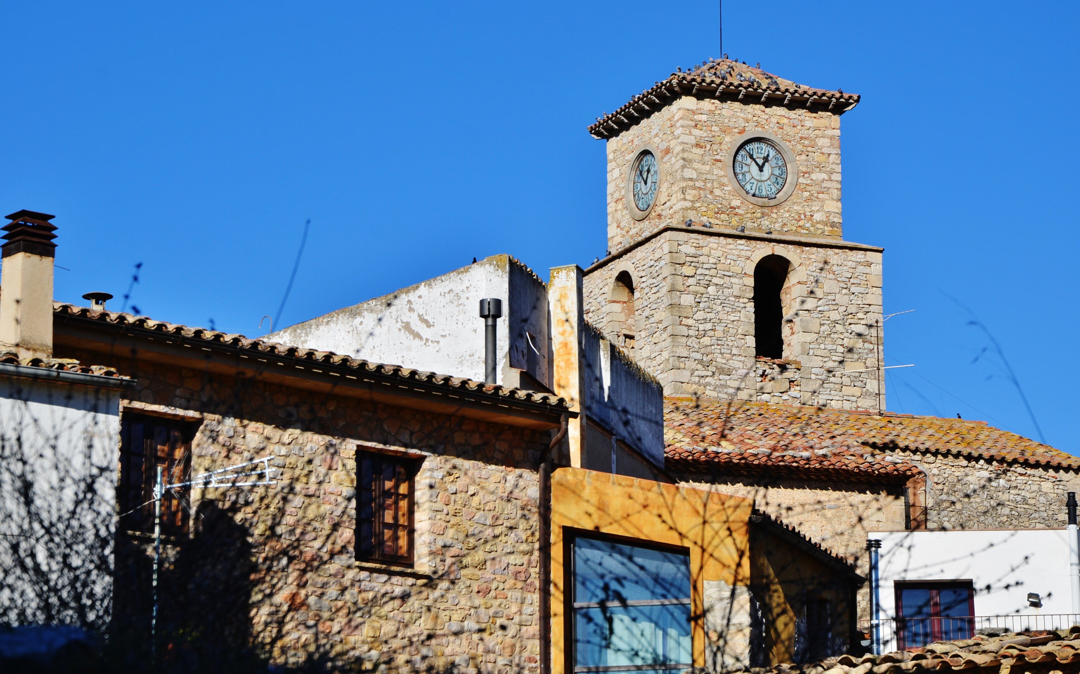 Església parroquial de Santa Maria de la Llacuna Església parroquial de Santa Maria de la Llacuna