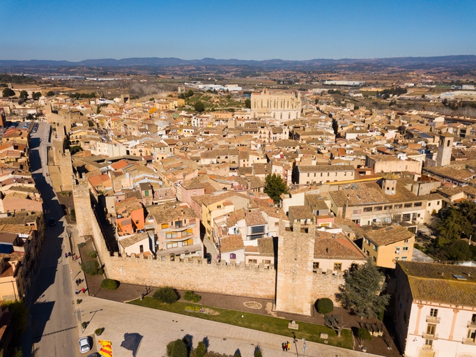 Estret lligam amb la història de Sant Jordi fa de Montblanc una ciutat llegendària Estret lligam amb la història de Sant Jordi fa de Montblanc una ciutat llegendària