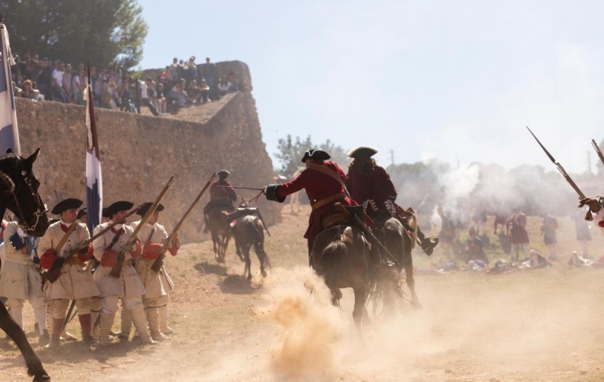 Recreació dels últims dies del Setge de Tortosa amb la col·laboració dels Miquelets Recreació dels últims dies del Setge de Tortosa amb la col·laboració dels Miquelets