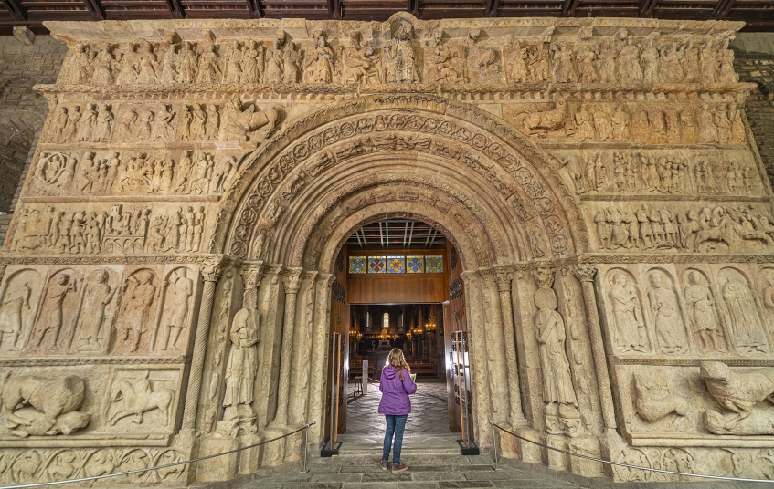 La portalada del monestir de Ripoll La portalada del monestir de Ripoll