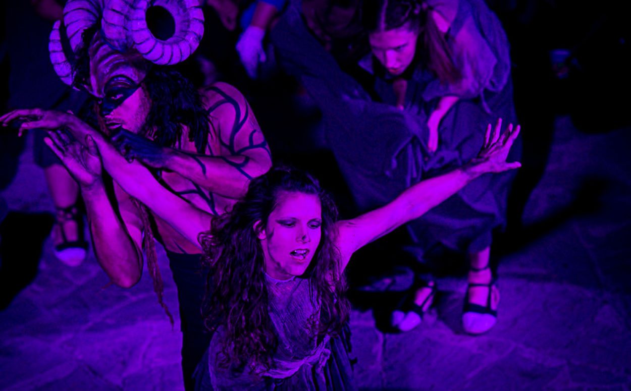 Espectacle a la Fira de les Bruixes Espectacle a la Fira de les Bruixes