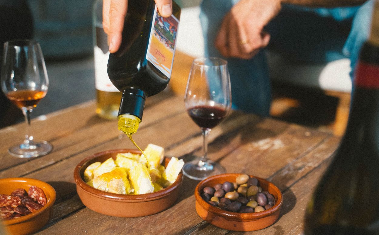 Tast d'oli Suriol, a Can Suriol, productor d'oli i celler de Font-rubí a Costa Barcelona