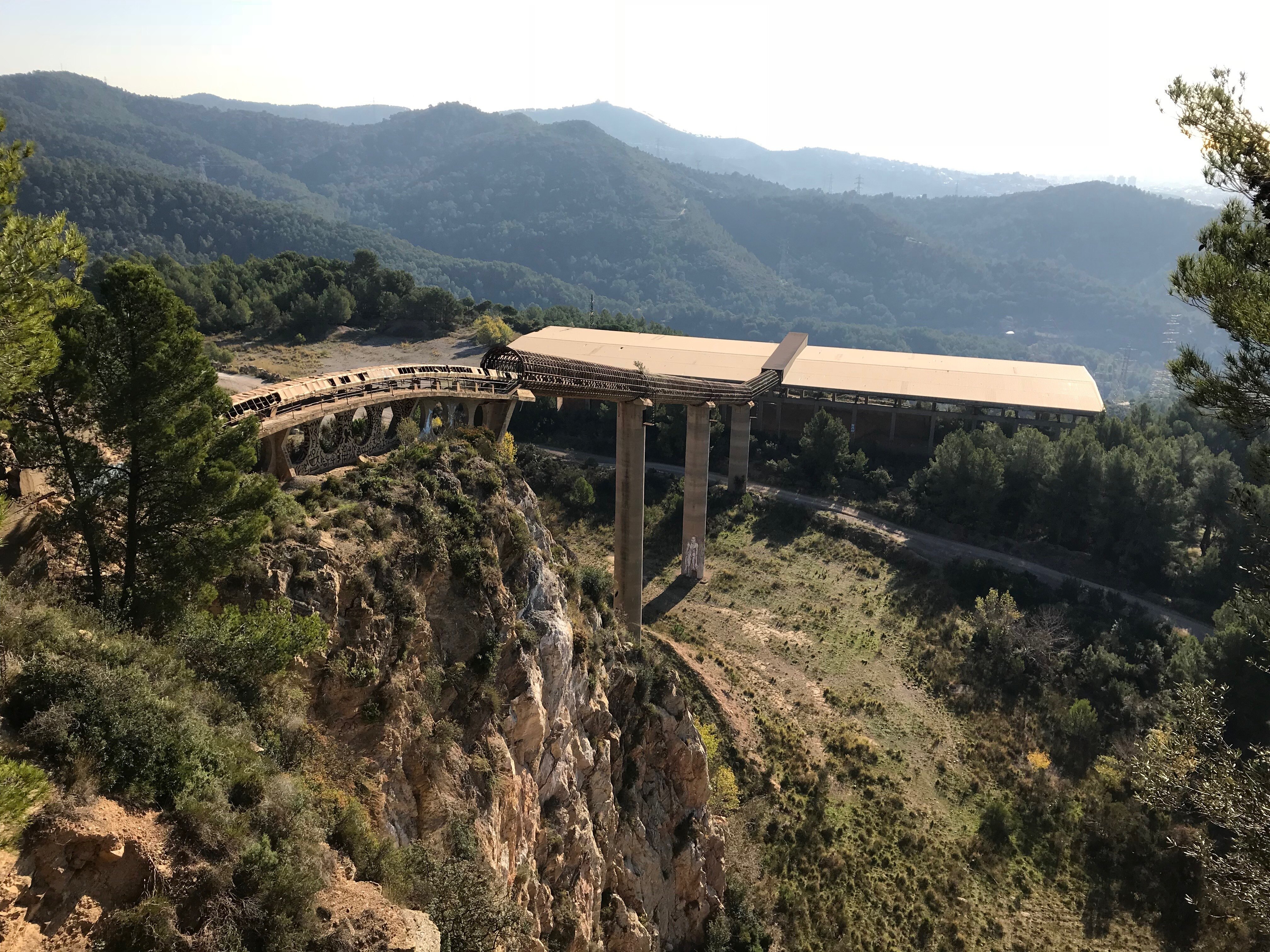 Un passeig fins al puig d’Olorda, a Collserola.
